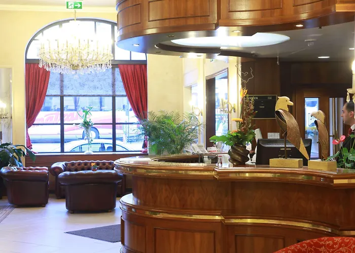 Monopol - Station Hotel